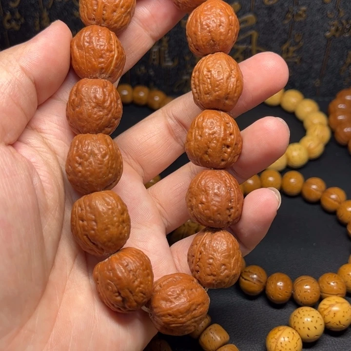 小核桃，尺寸18。oooo