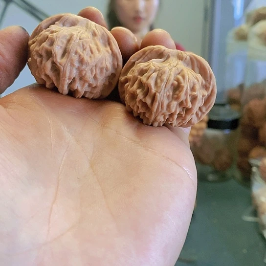 【闪购商品】把件文玩核桃38.5天地