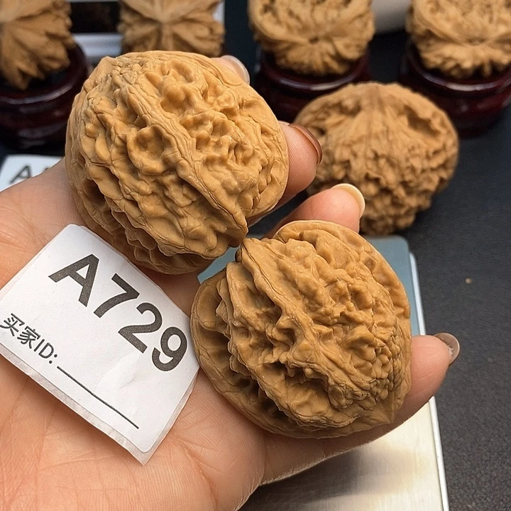 吊坠文玩核桃大沽石4,5