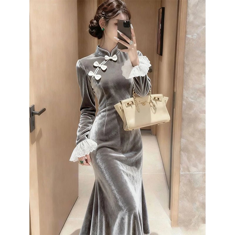 秋冬新款清冷富家千金穿搭轻奢小众不撞款灰色新中式丝绒连衣裙子