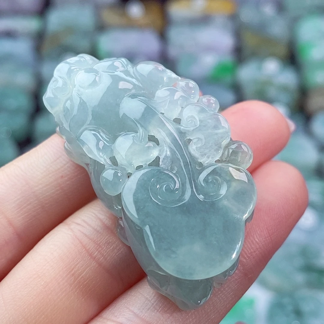 颈饰未镶嵌翡翠天然