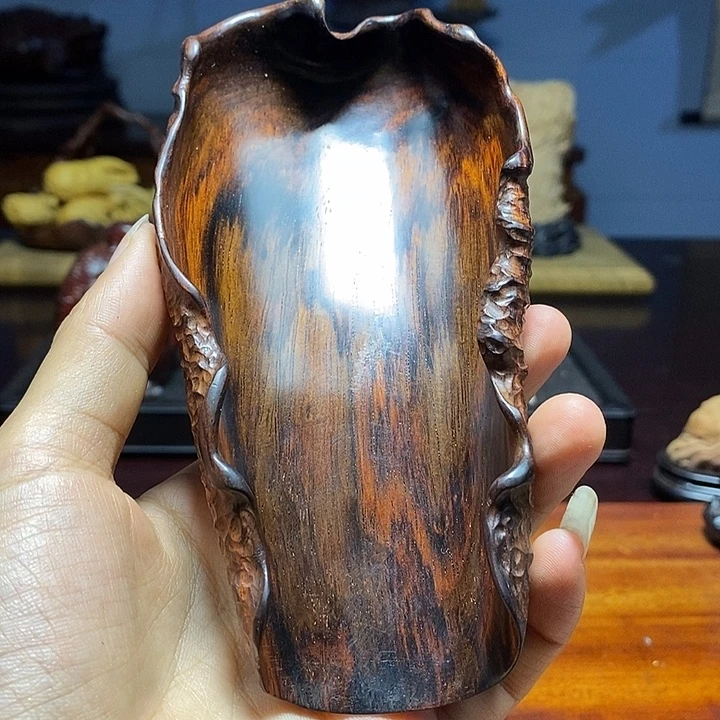 睿***利交趾黄檀（大红酸枝）