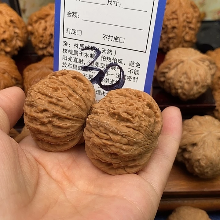 桃核吊坠铁锤狮子头41