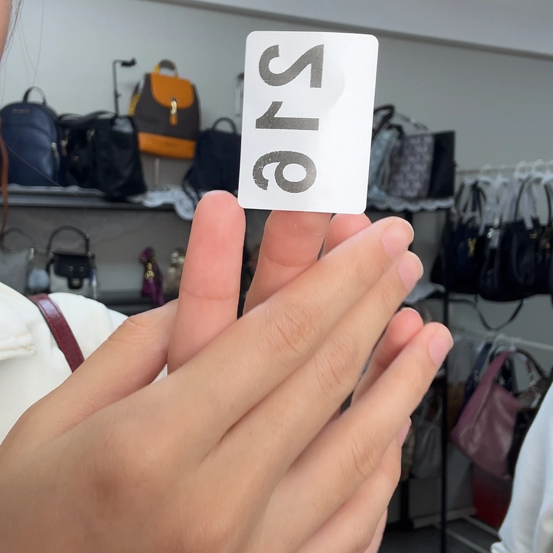 小***王漆皮红色不退换啊啊
