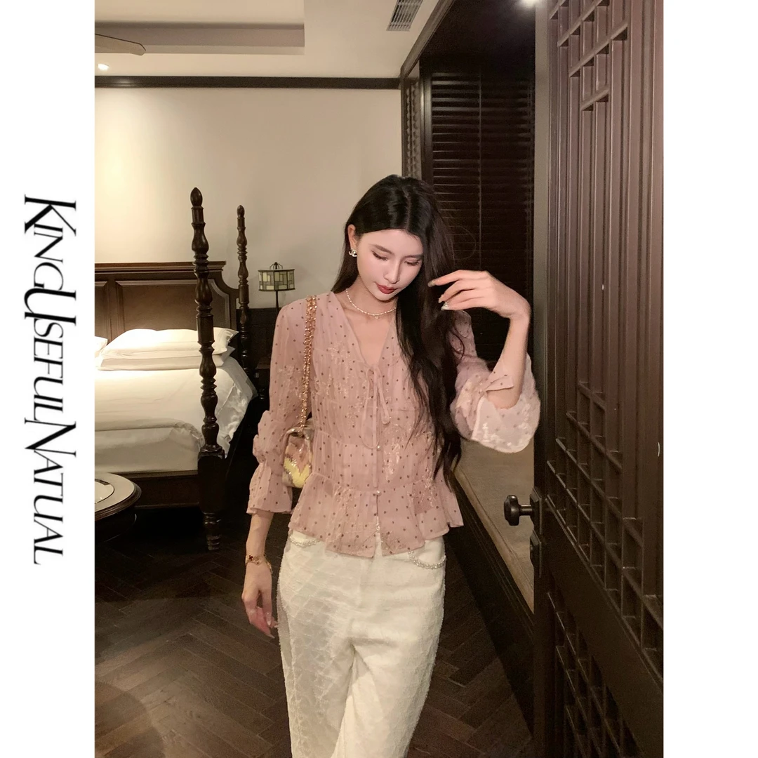 KUN【洛米娜】法式甜梦 金色绣花交织细碎波点重工肌理微透长袖上衣