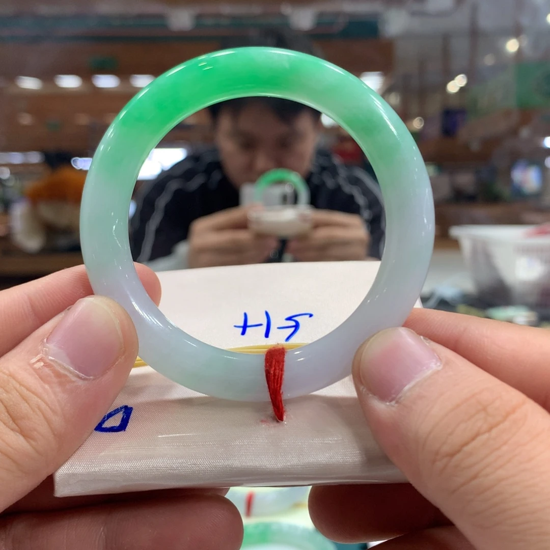 翡翠未镶嵌手镯天然a货翡翠手镯圆条52