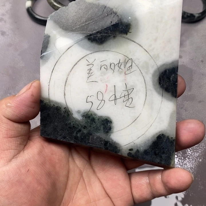 美***情独山玉未镶嵌手镯手镯定制