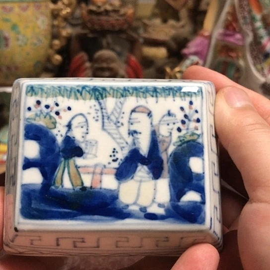 壶陶瓷的设计师是陶瓷的设计