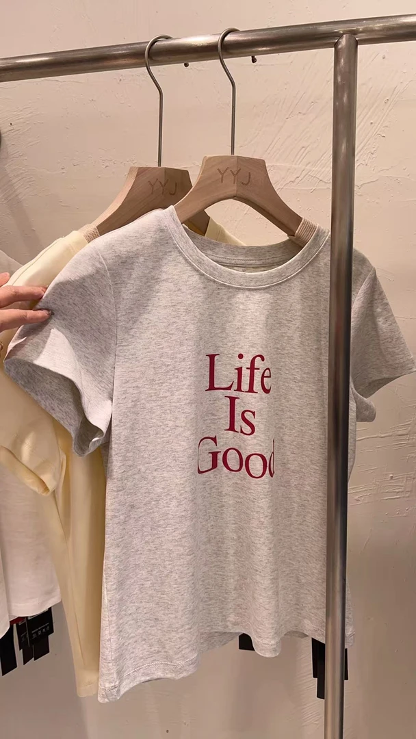 圆领字母印花短袖