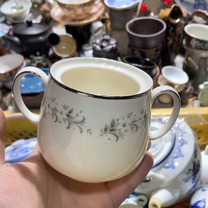 瓷片在这方面是很容易