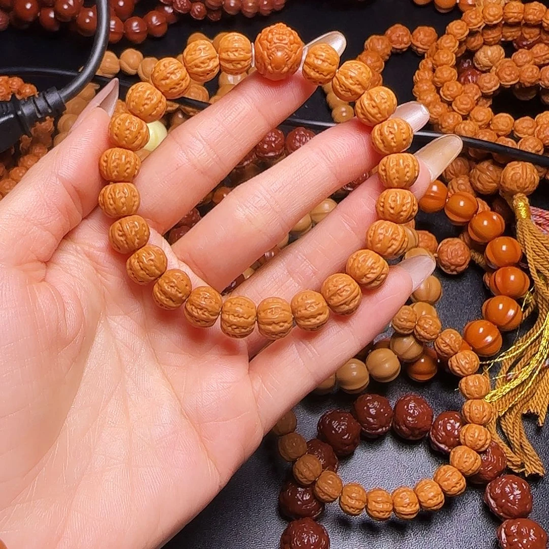 追***.猴头核桃吊坠11京八棱穿财神