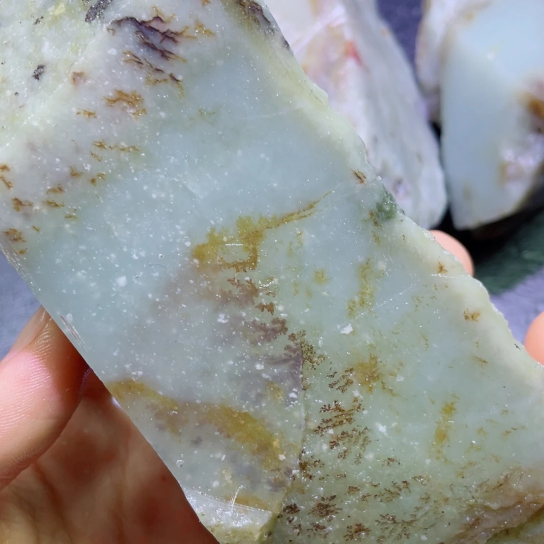 和田玉未镶嵌珠宝半成品