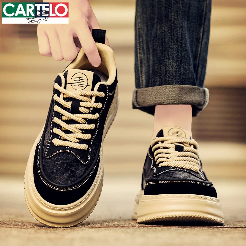 卡帝乐鳄鱼板鞋男鞋秋季2025新款厚底款运动防滑休闲皮款鞋子男士