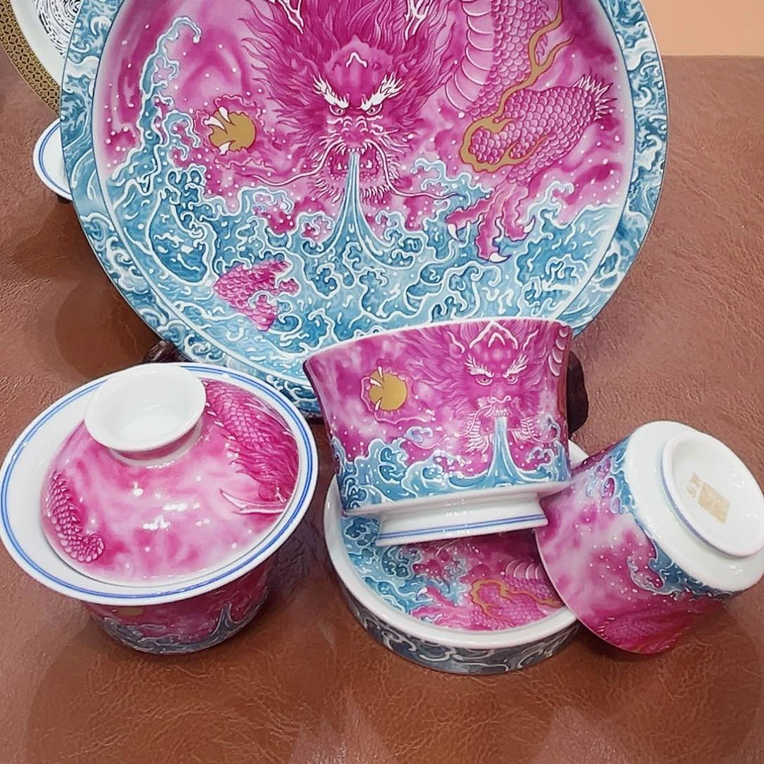 摆件景德镇陶瓷研究所工作的