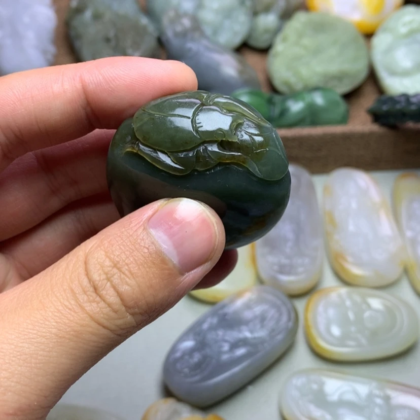 【闪购商品】颈饰未镶嵌和田玉