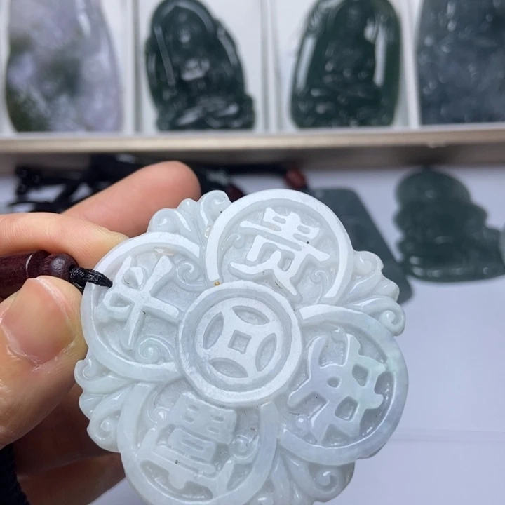 翡翠未镶嵌挂件翡翠