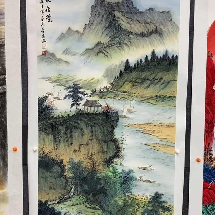 手绘作品等多种形式进行