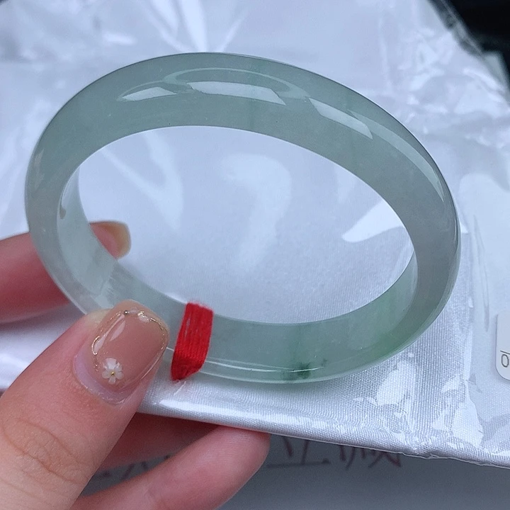 翡翠手镯（贵妃镯）未镶嵌天然