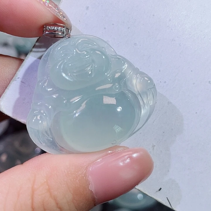 翡翠18K金镶嵌颈饰佛公