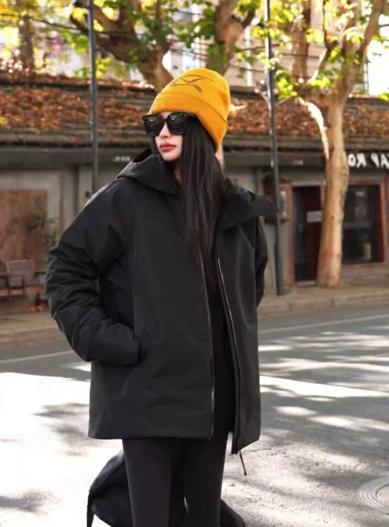 户外休闲舒适男女款冲锋衣   55