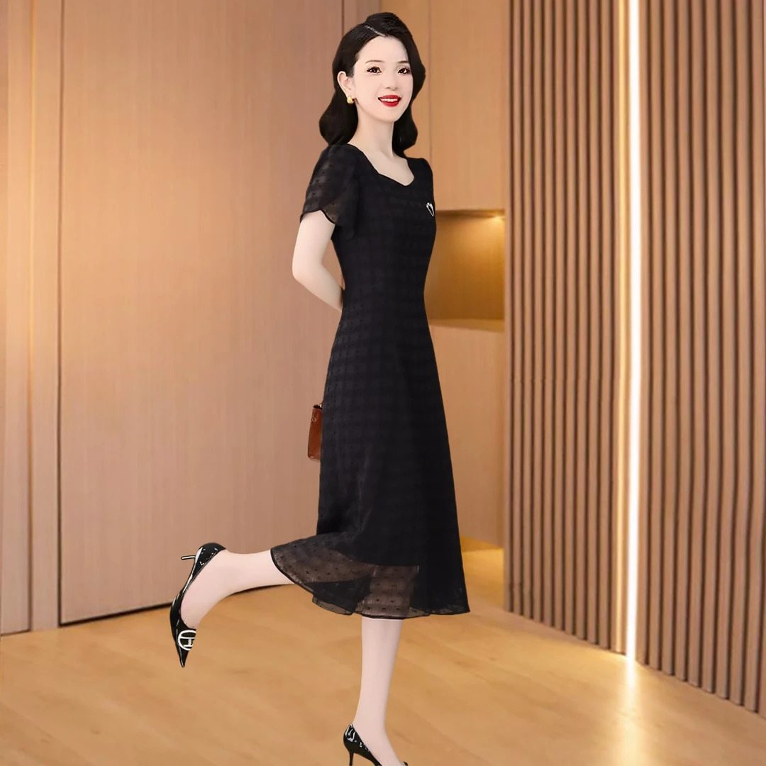雪纺连衣裙女夏季2025新款高端气质正式场合高级感妈妈冰丝裙