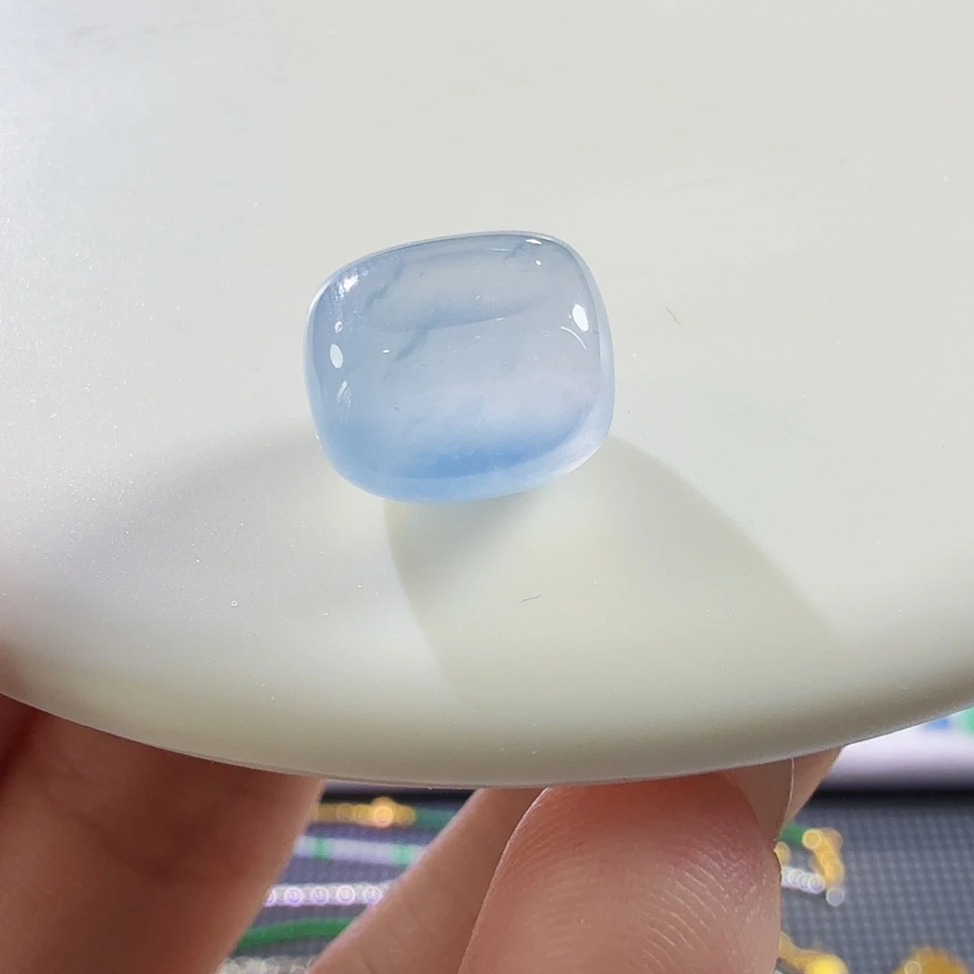 翡翠未镶嵌颈饰裸石