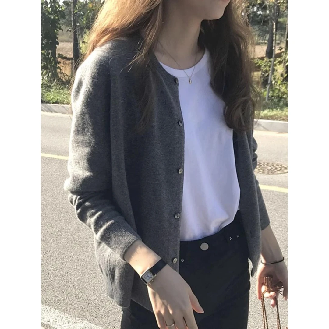 春秋针织衫毛衣开衫女大码胖mm微胖灰色显瘦圆领外搭上衣外套冬季