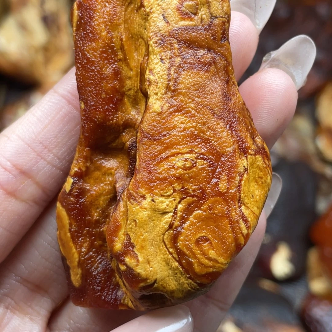 琥珀未镶嵌珠宝奇石