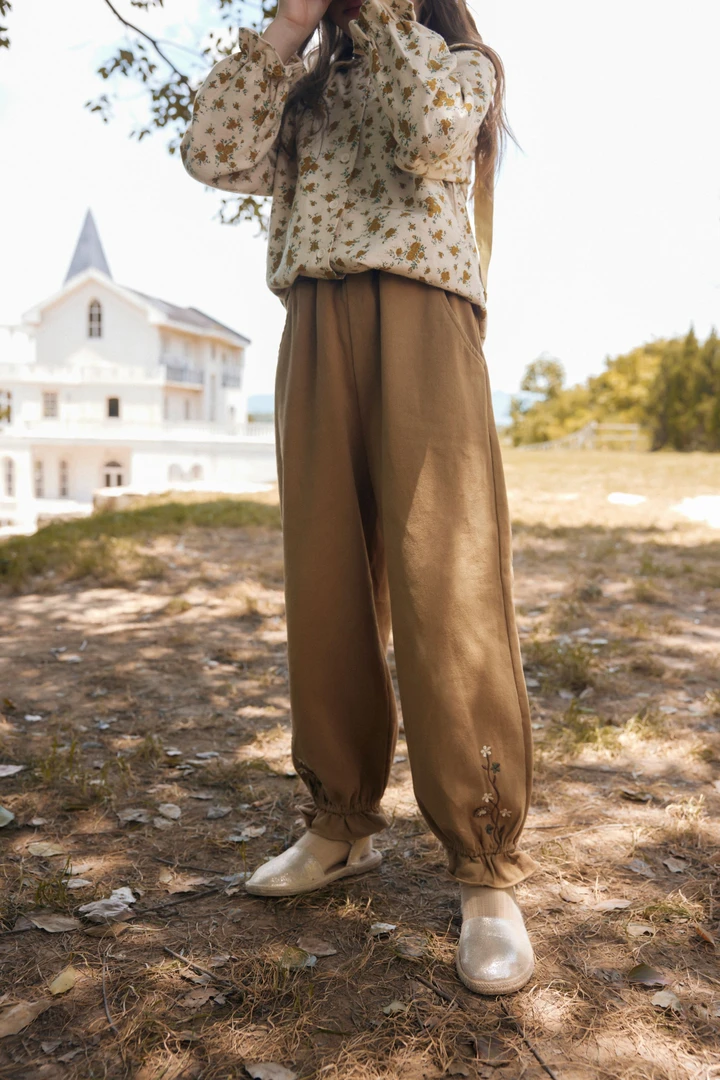 春秋新款女童休闲裤长裤宽松儿童时尚纯棉长裤休闲韩版刺绣裤子