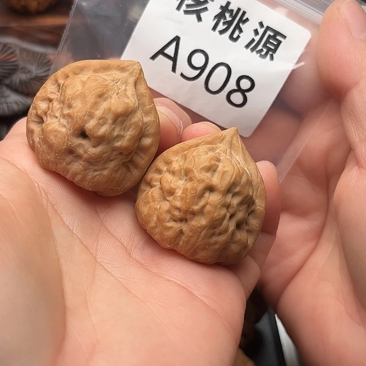 吊坠文玩核桃古蟾