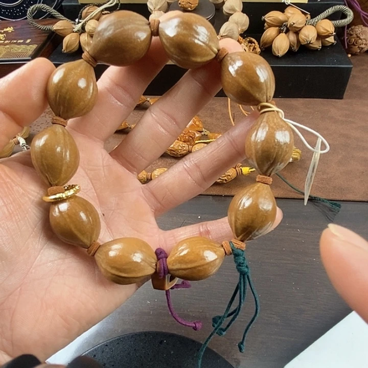 橄榄核手串/手链德庆王鹰嘴