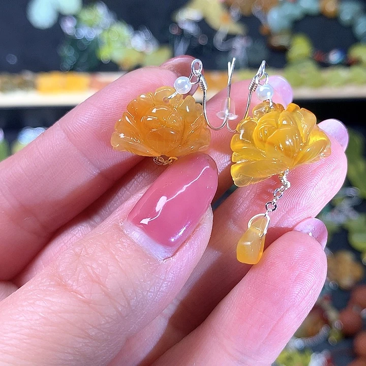 蛇纹石玉未镶嵌耳钉桔*