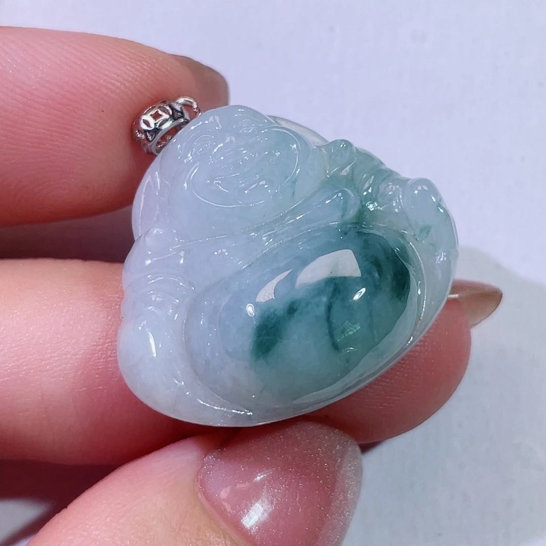 翡翠未镶嵌颈饰佛公