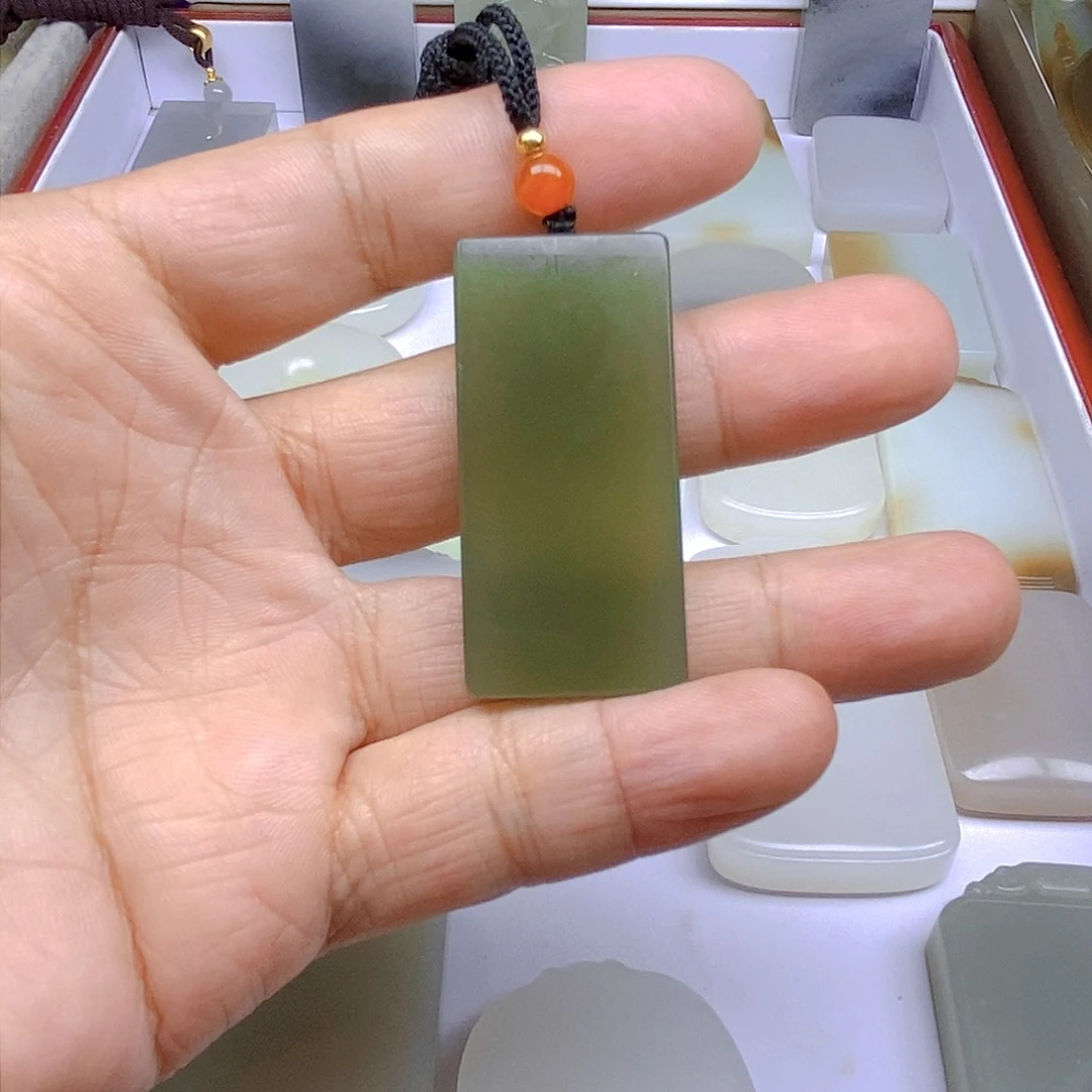 和田玉颈饰未镶嵌旺*