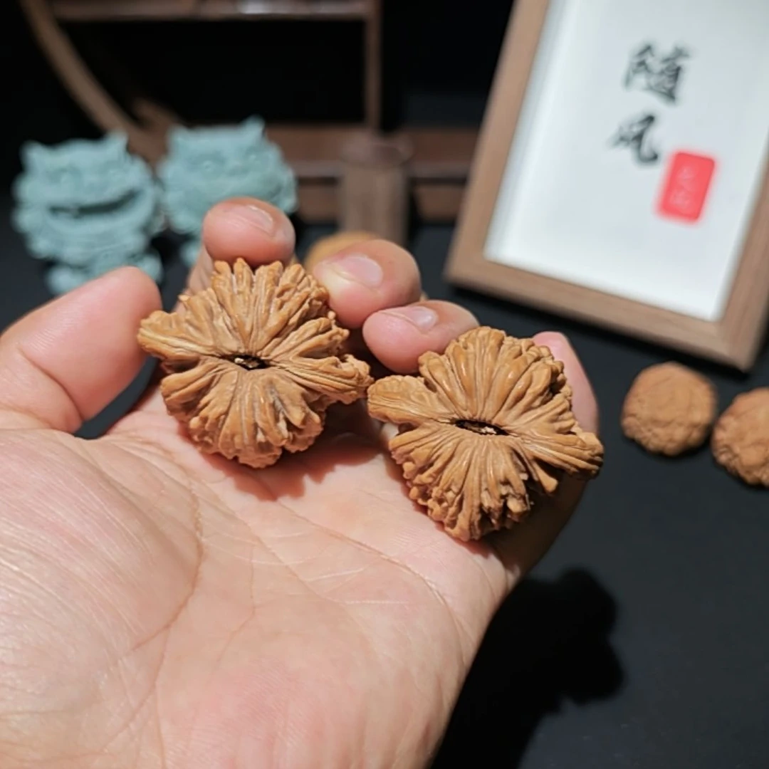 核桃把件45尺寸四座楼