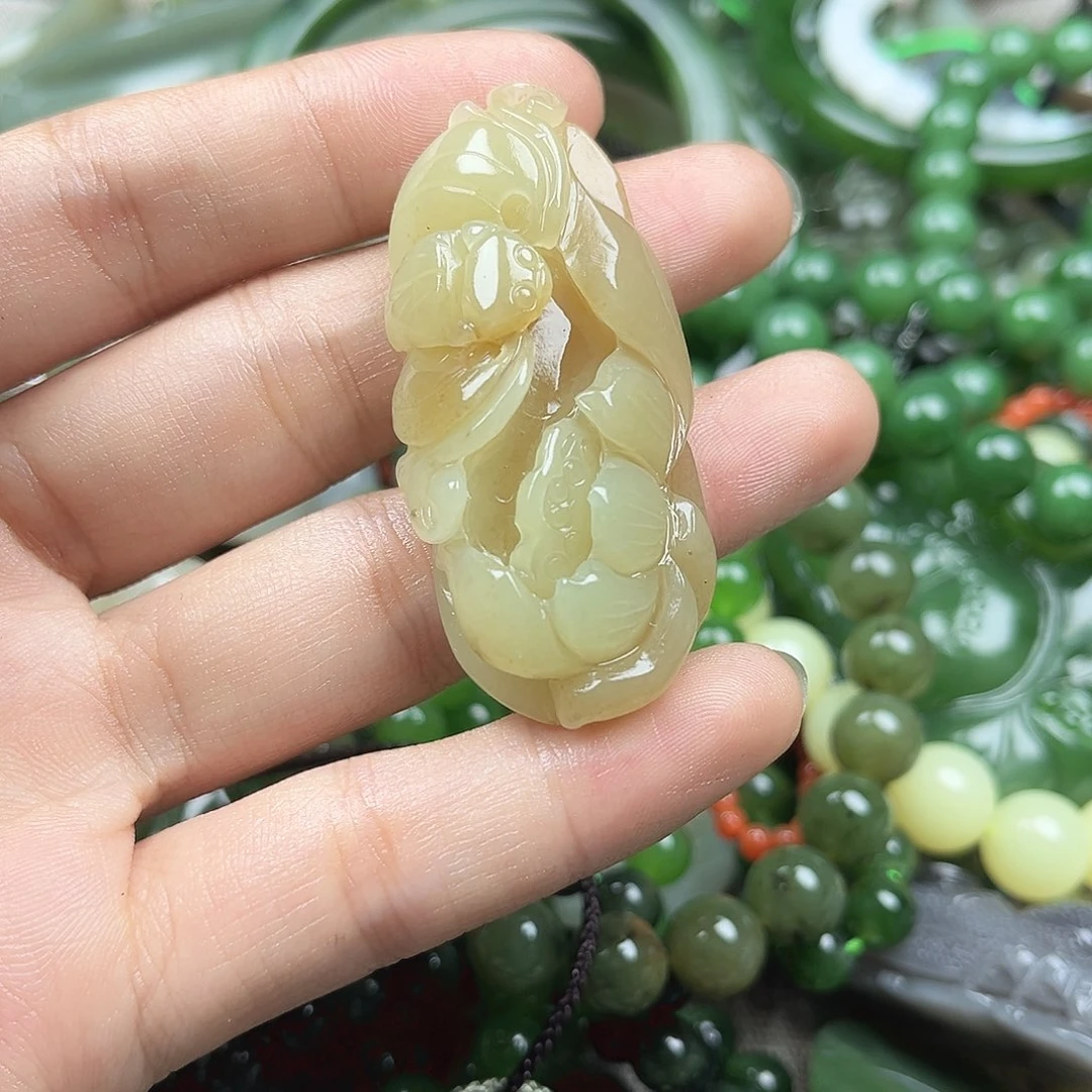 和田玉（黄玉）未镶嵌颈饰