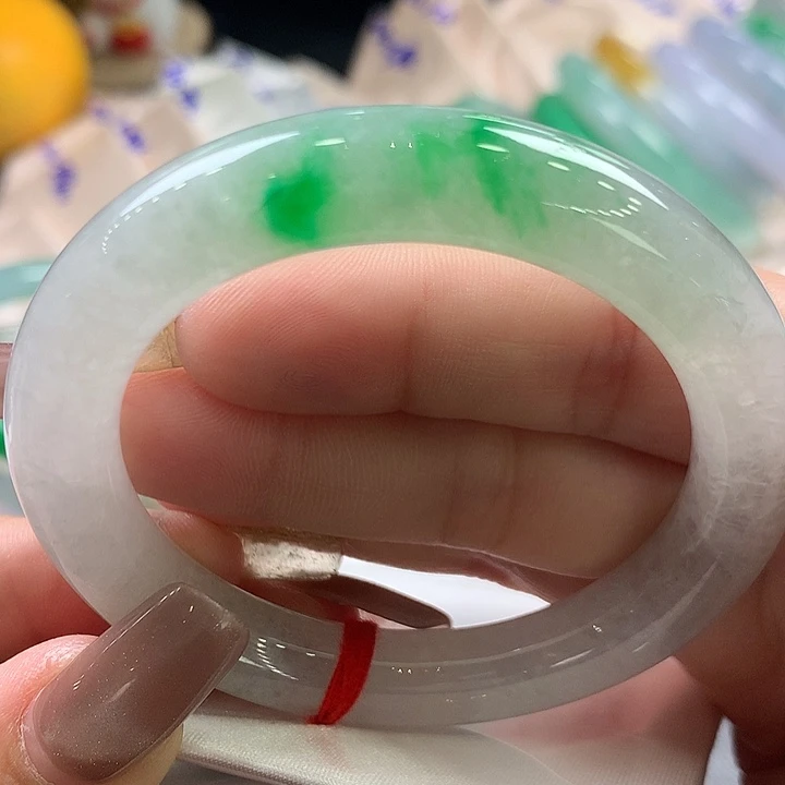 翡翠未镶嵌手镯50圆条