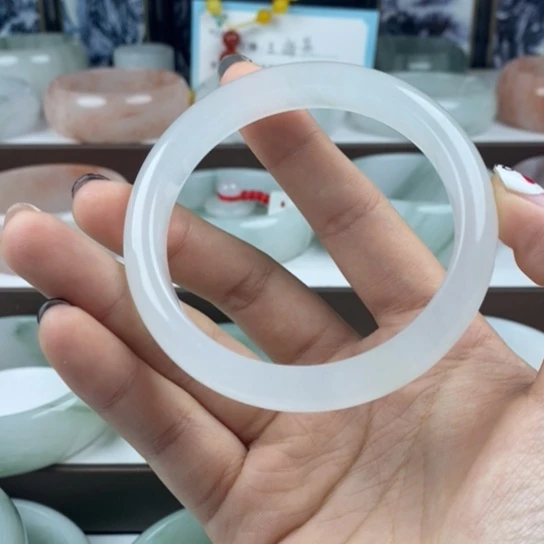 石英质玉（金丝玉）未镶嵌手镯