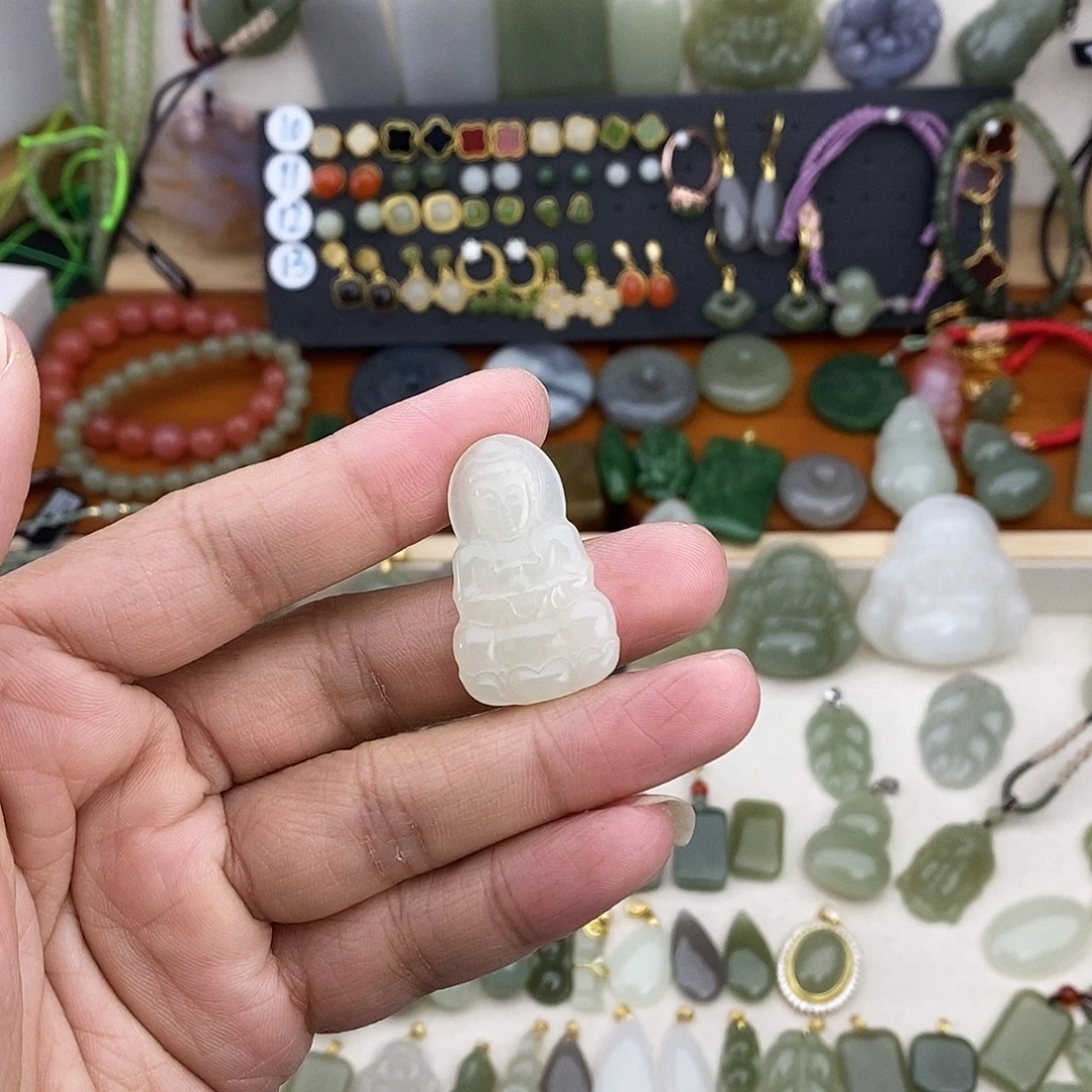 和田玉未镶嵌吊坠(不含链)