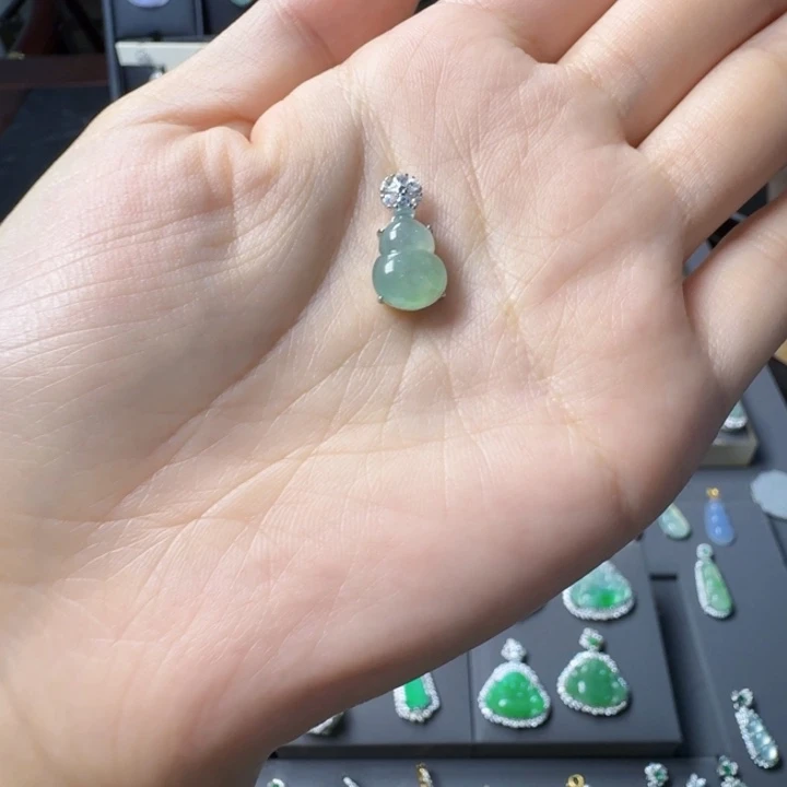 颈饰银S925镶嵌翡翠