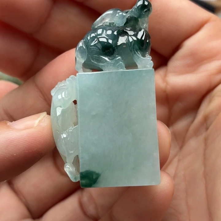 翡翠未镶嵌颈饰天然翡翠a货