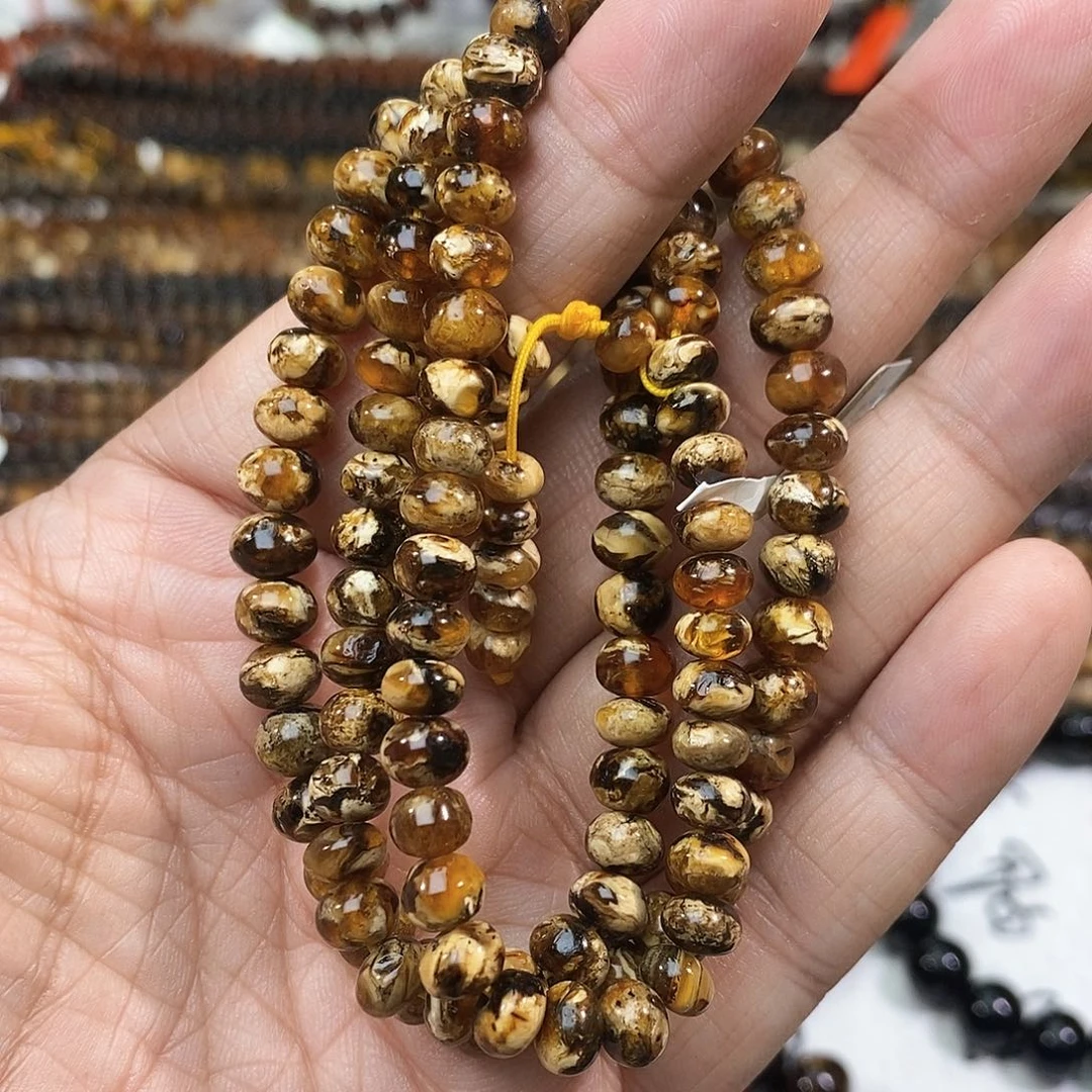 琥珀未镶嵌手链6干白溶洞