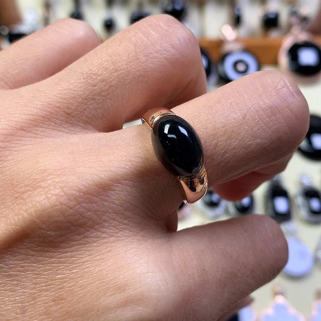 翡翠18K金镶嵌戒指