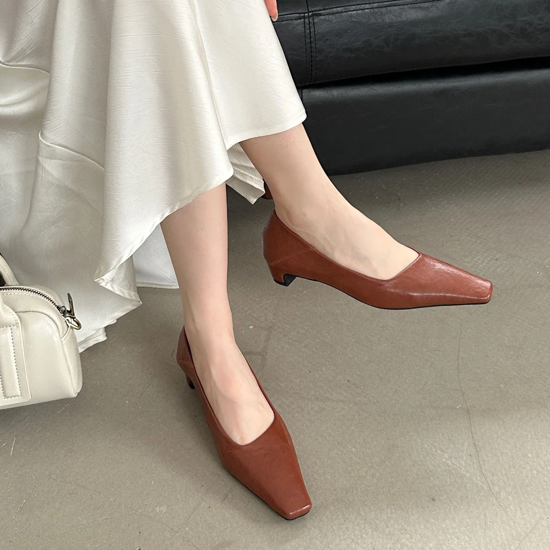 原创2025春季新款 858-1百搭浅口女鞋小方头粗跟一脚蹬软皮通勤鞋