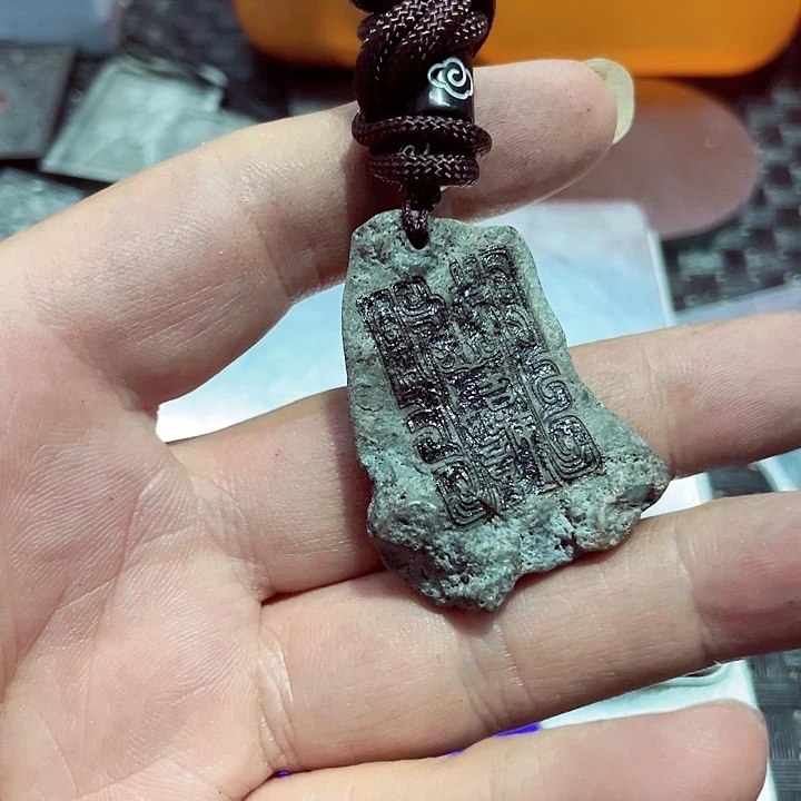 铁合金花岗石利比亚几哈拉吊坠？