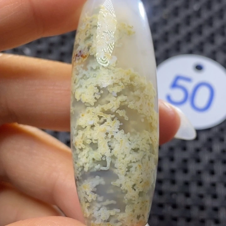 未镶嵌颈饰玛瑙/玉髓山**韵