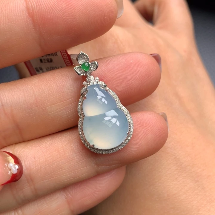 翡翠吊坠(不含链)18K金镶嵌