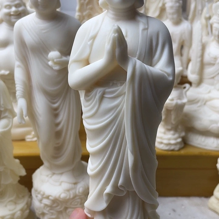 藤尽**美如来23公分摆件