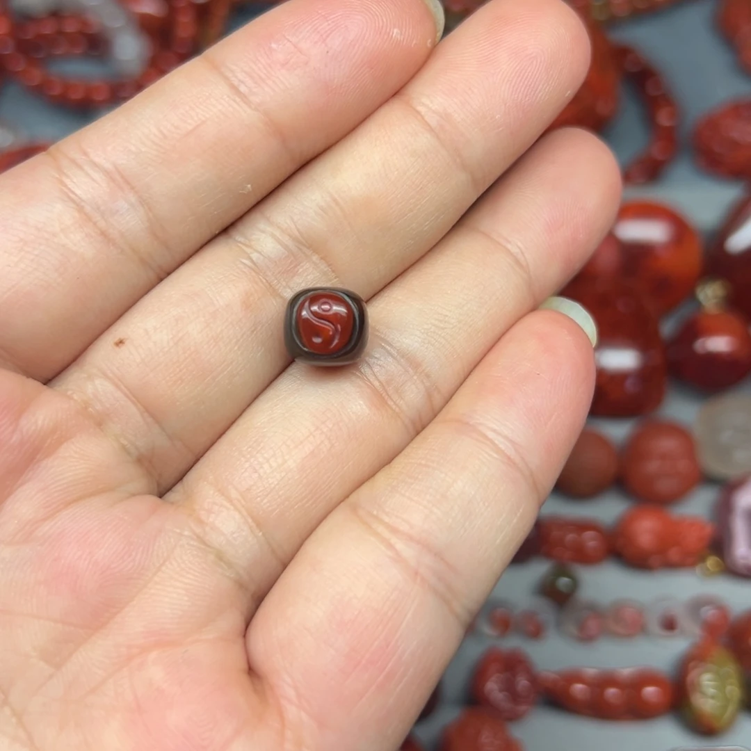 南红玛瑙未镶嵌配饰