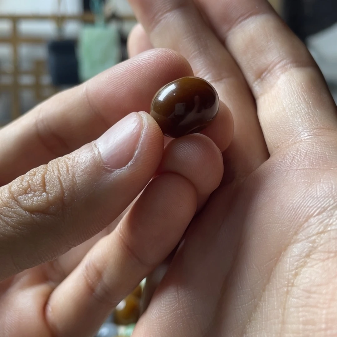 嘿***U和田玉（糖玉）未镶嵌手链